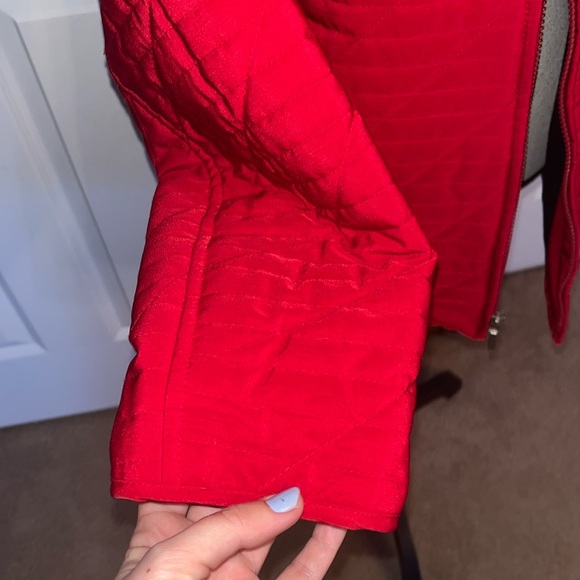 Utex Design Red Puffer Coat - Picture 4 of 8